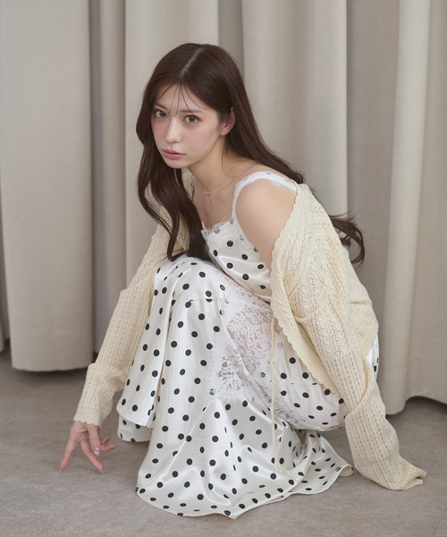 Ambre Neige(アンブルネージュ)の「lace docking dot camisole dress / レースドッキングドットキャミワンピース(ワンピース・レディース・ブラック/アイボリー・FREE)」の4枚目の写真