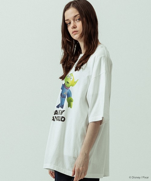 SLICK(スリック)の「【SLICK/スリック】SLICK / TOY STORY Print T-shirt 02/トイストーリー/パウダー加工プリントTシャツ/オーバーサイズ シルエット/ ビンテージ / ディズニー/ピクサー(Tシャツ/カットソー・メンズ・ホワイト/ブラック・3/2/1)」の7枚目の写真