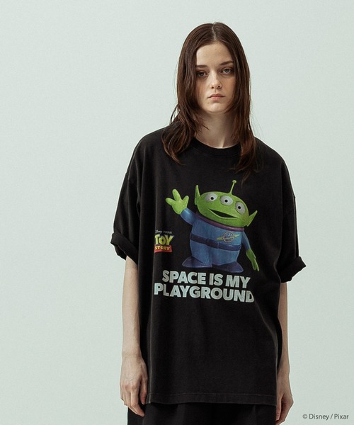 SLICK(スリック)の「【SLICK/スリック】SLICK / TOY STORY Print T-shirt 02/トイストーリー/パウダー加工プリントTシャツ/オーバーサイズ シルエット/ ビンテージ / ディズニー/ピクサー(Tシャツ/カットソー・メンズ・ホワイト/ブラック・3/2/1)」の18枚目の写真