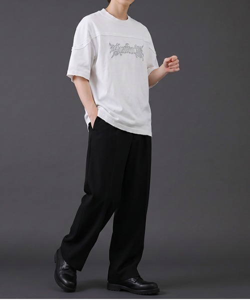 revertical(リバーティカル)の「刺繍ロゴTシャツ/立体ロゴデザイン 半袖カットソー(Tシャツ/カットソー・メンズ・ブラウン/ホワイト/ブラック・LARGE/MEDIUM)」の16枚目の写真