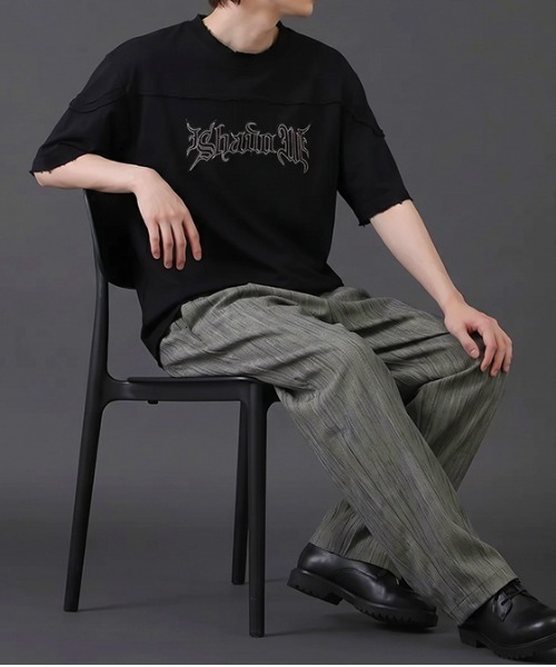 revertical(リバーティカル)の「刺繍ロゴTシャツ/立体ロゴデザイン 半袖カットソー(Tシャツ/カットソー・メンズ・ブラウン/ホワイト/ブラック・LARGE/MEDIUM)」の22枚目の写真