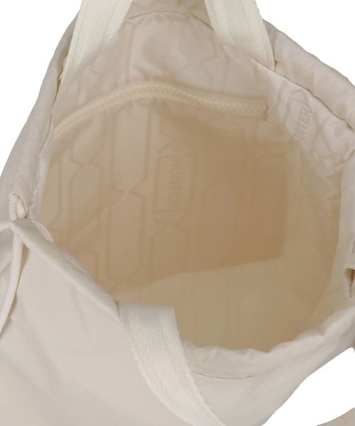 HUNTER(ハンター)の「HUNTER/ハンター ナップサック トラベル ドローストリング 2WAY DRAWSTRING BACKPACK TOTE(バックパック/リュック・レディース・ピンク/オフホワイト/ブラック/ライトブルー・FREE)」の7枚目の写真
