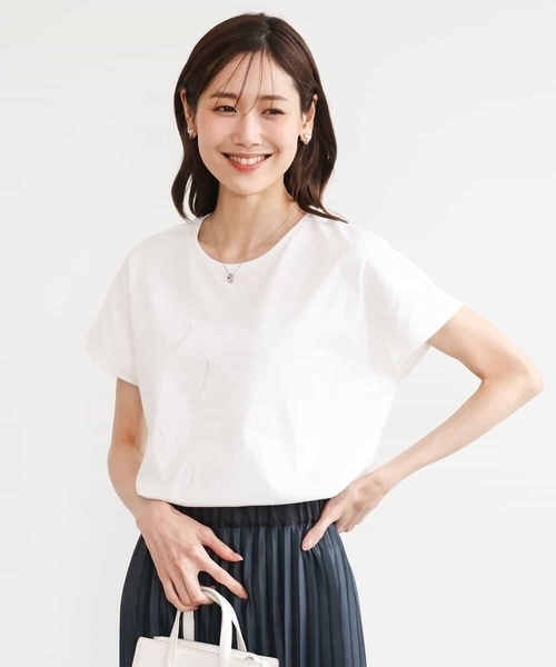 MK MICHEL KLEIN（エムケーミッシェルクラン）の「[洗える]ニュアンスロゴ フレンチスリーブTシャツ（Tシャツ/カットソー・レディース・ピンク/ホワイト・38）」の2枚目の写真