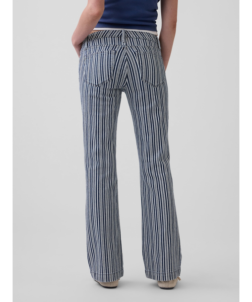 GAP(ギャップ)の「ローライズ ロング&リーン ストライプデニム(デニムパンツ・レディース・ブルー・23/28/27/26/25/24/30/29)」の3枚目の写真