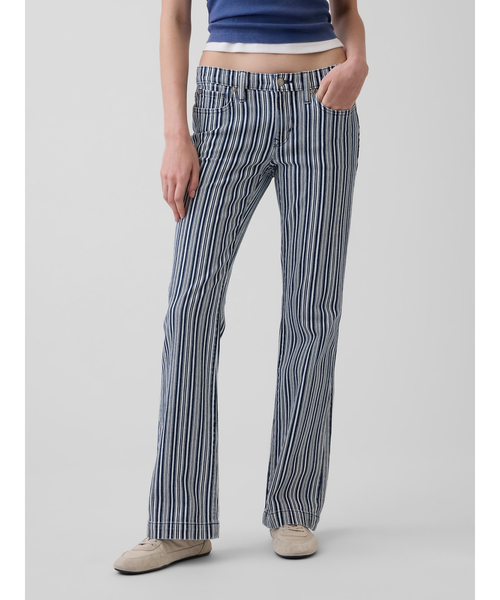 GAP(ギャップ)の「ローライズ ロング&リーン ストライプデニム(デニムパンツ・レディース・ブルー・23/28/27/26/25/24/30/29)」の1枚目の写真