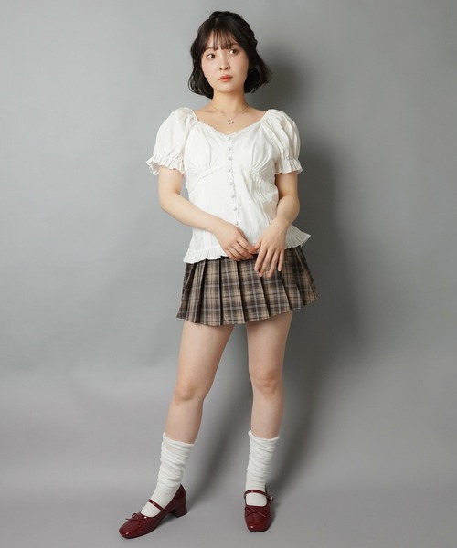SPINNS（スピンズ）の「半袖ブラウス/パフスリーブ/タックフリル（シャツ/ブラウス・レディース・ホワイト/ブラック・ONESIZE）」の16枚目の写真