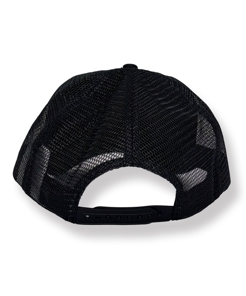 SUPPLIER(サプライヤー)の「A'GEM/9 × .kom 限定『SUPPLIER/サプライヤー』Cross Cap/クロスロゴキャップ(キャップ・メンズ・ブラック×ホワイト・FREE)」の4枚目の写真