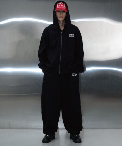 PITCHBLACK(ピッチブラック)の「BASIC LOGO SWEAT PANTS (BLACK)(スウェットパンツ・メンズ・その他・MEDIUM/LARGE/X-LARGE)」の2枚目の写真