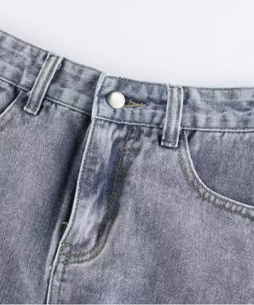 &soiree(アンドソワレ)の「チェーンレースアップデニムショートパンツ(デニムパンツ・レディース・ブルー・SMALL/MEDIUM/LARGE/X-LARGE)」の6枚目の写真