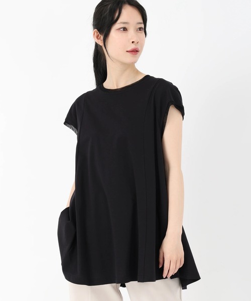 STRAWBERRY-FIELDS(ストロベリーフィールズ)の「プレミア天竺_フレアーラインカットソー(Tシャツ/カットソー・レディース・オフホワイト/ブラック・2)」の1枚目の写真