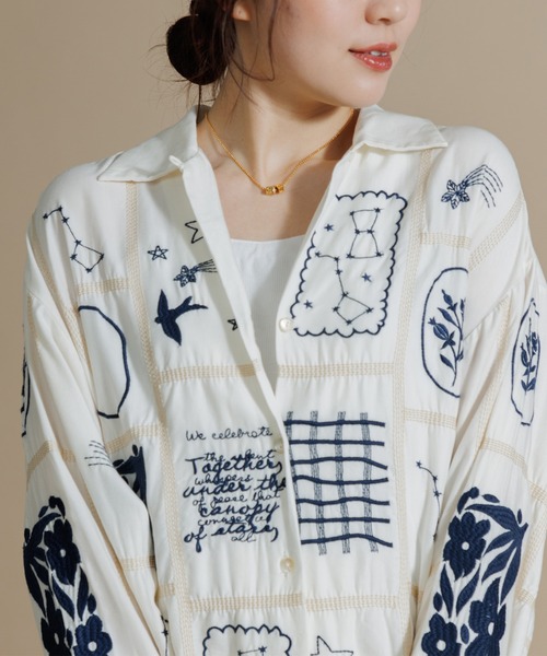 LEIN(リーン)の「パッチワーク刺繍シャツ(シャツ/ブラウス・レディース・ネイビー/マルチ・FREE)」の15枚目の写真