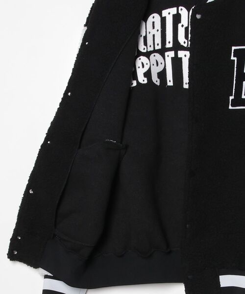 BILLIONAIRE BOYS CLUB（ビリオネア・ボーイズ・クラブ）の「マナスタッシュ 【MANASTASH】× ビリオネア ボーイズクラブ【BILLIONAIRE BOYS CLUB】 - ボアジャケット【BOA VARSITY JACKET WITH BADGES  792-4252011】（ブルゾン・メンズ・ブラック・L）」の3枚目の写真