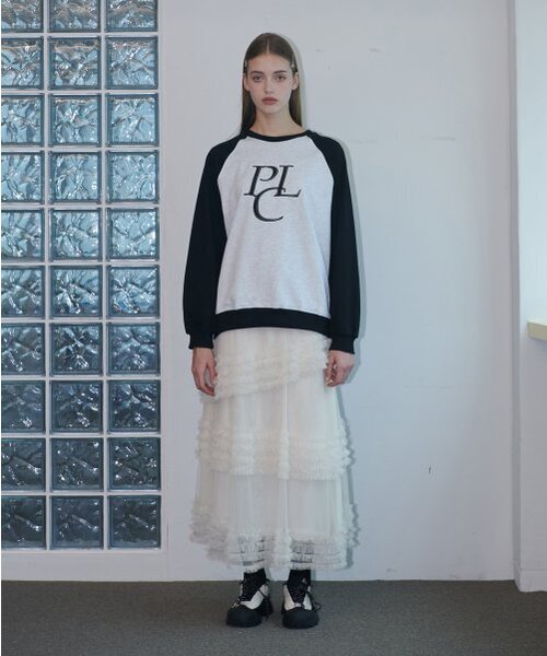 PLACE STUDIO（プレイススタジオ）の「プレイス刺繍ロゴナグラン配色ラウンドTシャツ[バックメランジ]（スウェット・レディース・ホワイト・FREE）」の2枚目の写真