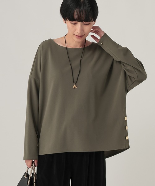 Elura（エルーラ）の「サマ見えリラクシーボートプルオーバー/1052451（Tシャツ/カットソー・レディース・オフホワイト/ベージュ/ブラック/グレイッシュベージュ/カーキ・FREE）」の5枚目の写真
