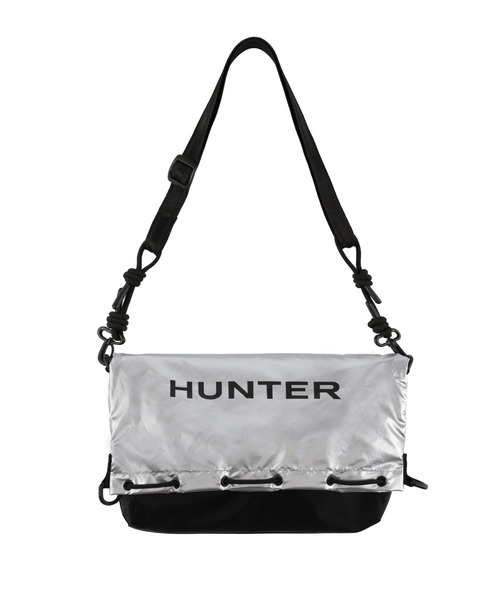 HUNTER（ハンター）の「トラベル マルチファンクション サコッシュ（ボディバッグ/ウエストポーチ・レディース・ブラック×シルバー・ONE）」の3枚目の写真
