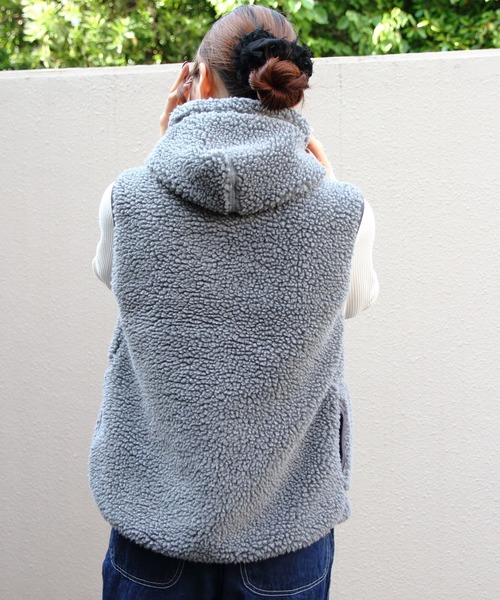 GYMPHLEX(ジムフレックス)の「Gymphlex/ジムフレックス ボアフーデッドベスト BOA HOODED VEST J-1069 BOA(ベスト・レディース・ライトベージュ/ヘザーグレー/ネイビー・L/16/M)」の8枚目の写真