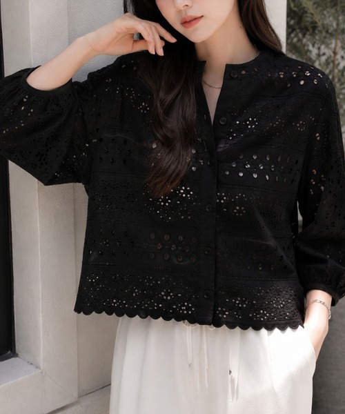 FINEnough(ファインナフ)の「インド綿カットワーク刺繍コクーンシャツ(シャツ/ブラウス・レディース・ホワイト/サックスブルー/ブラック・FREE)」の2枚目の写真