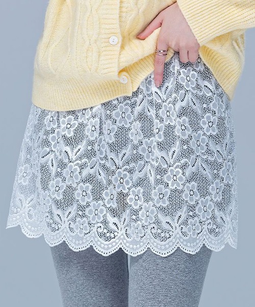 DAY CLOSET(デイ クローゼット)の「【重ねて穿くだけで涼やか&抜け感アップ】きれいめ スカラップヘム レイヤード レース スカート レディース(スカート・レディース・ホワイト/ブラック・M/L)」の3枚目の写真