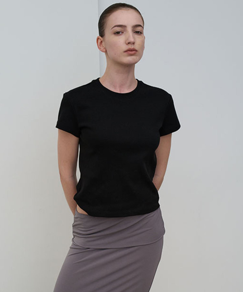 AENE（エイネ）の「エーTシャツ（チャコール）（Tシャツ/カットソー・レディース・ブルー/ホワイト/ブラック/チャコール/ライトイエロー/ライトグレー/ネイビー・SMALL/MEDIUM）」の12枚目の写真