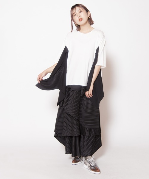 OSMOSIS(オズモーシス)の「ビスチェレイヤードTシャツ(Tシャツ/カットソー・レディース・ブラック/サックスブルー/ホワイト・ONE SIZE)」の14枚目の写真