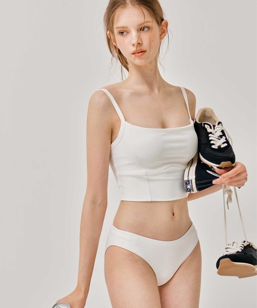 VIKINI VENDER(ビキニベンダー)の「シンプルラインスイムブリーフ - ホワイト(その他パンツ・レディース・その他・SMALL/MEDIUM)」の4枚目の写真