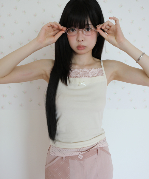 NOFFICIALNOFFICE(ノフィシャルノフィス)の「レーストリムキャミトップバニラ(Tシャツ/カットソー・レディース・その他・FREE)」の2枚目の写真