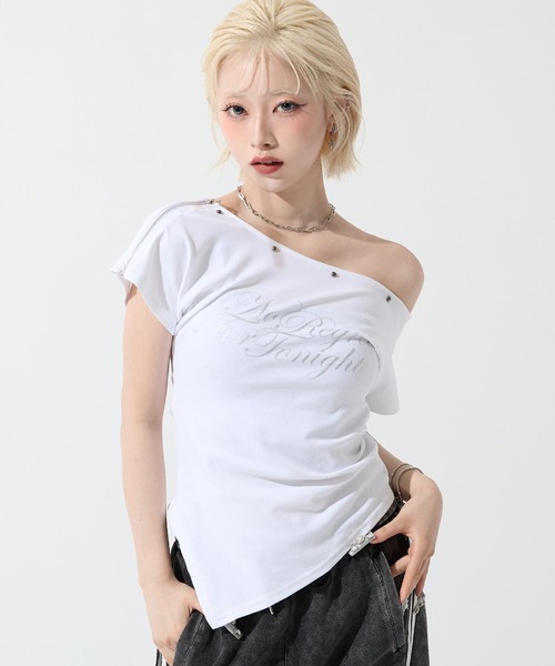 ANAP（アナップ）の「スタッズデザイン２ＷＡＹアシメトップス（Tシャツ/カットソー・レディース・ブラック/ホワイト・F）」の2枚目の写真
