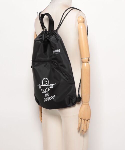 THRASHER(スラッシャー)の「/THRASHER/ Knapsack(バックパック/リュック・メンズ・ブラック×ホワイト・FREE)」の5枚目の写真