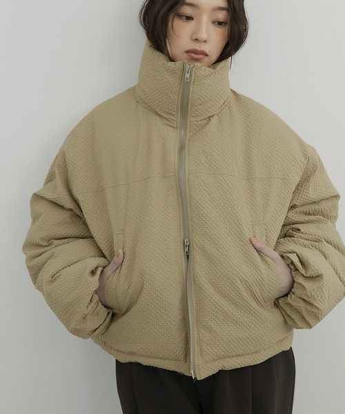  hellam（へラム）の「パディングショートダウンジャケット（ダウンジャケット/コート・レディース・ベージュ/ブラック/アイボリー/ブラウン・FREE）」の7枚目の写真