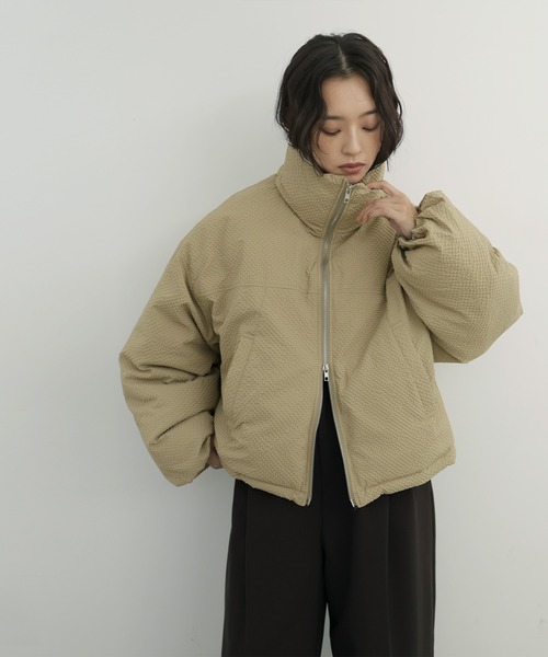 hellam（へラム）の「パディングショートダウンジャケット（ダウンジャケット/コート・レディース・ベージュ/ブラック/アイボリー/ブラウン・FREE）」の8枚目の写真