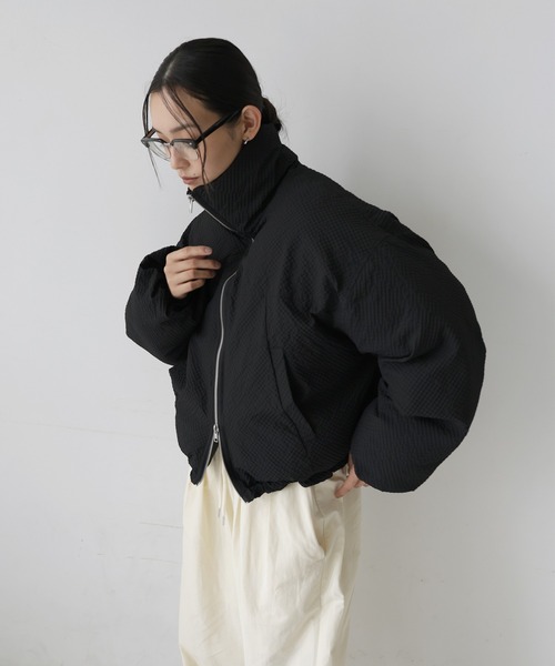  hellam（へラム）の「パディングショートダウンジャケット（ダウンジャケット/コート・レディース・ベージュ/ブラック/アイボリー/ブラウン・FREE）」の19枚目の写真