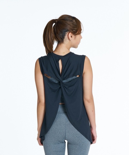 ROXY(ロキシー)の「ROXY FITNESS MAKE TODAY COUNT TANK バックツイストタンクトップ /速乾/UVカット/水陸両用 【2026年秋冬モデル】/ロキシー(タンクトップ・レディース・ブラック/ピンク/ホワイト・LARGE/MEDIUM/SMALL)」の11枚目の写真