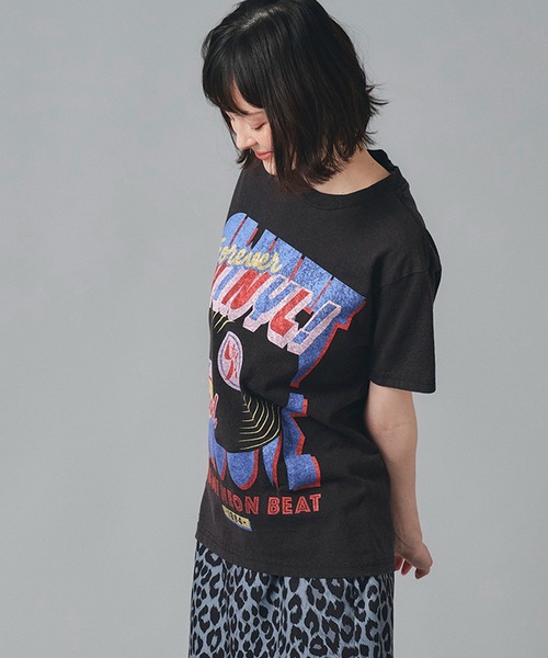 AT THE TRNK(アットザトランク)の「レコードプリント Tシャツ AT THE TRNK(Tシャツ/カットソー・レディース・ブラック/グレー/アイボリー・L/M)」の15枚目の写真