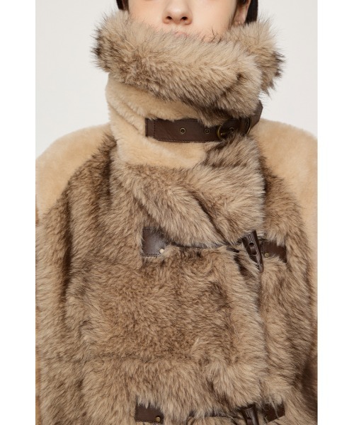 SLY(スライ)の「【AW PRE ORDER 第2弾】MIXED F/FUR OVERSIZED COAT ミックスファーオーバーサイズコート 冬服(ブルゾン・レディース・ベージュ系その他/ブラック・FREE)」の5枚目の写真