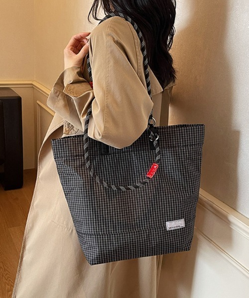 COCOMOMO（ココモモ）の「ロープハンドルトートバッグ ロープバッグ ロープハンドル バッグ トートバッグ 2way ハンドバッグ ショルダーバッグ グリッド柄 大容量（トートバッグ・レディース・ダークグレー/グリーン/ブラック/ブラウン/パープル・FREE）」の10枚目の写真