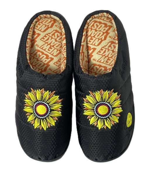 SUBU（スブ）の「SUBU/スブ x NEW YOAKE POST / ニューヨアケポスト アウトドア サンダル スリッポン 刺繍 花柄 ナイロン コーデュロイ ルームシューズ 2026秋冬（スリッポン・メンズ・ブラック/ブラウン・1/2/0/3）」の5枚目の写真