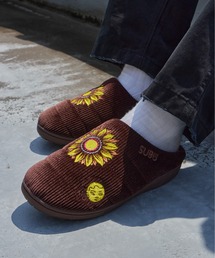 NEW YOAKE POST（ニューヨアケポスト）の「SUBU/スブ x NEW YOAKE POST / ニューヨーク ポスト アウトドア サンダル スリッポン 刺繍 花柄 ナイロン コーデュロイ ルームシューズ 2026秋冬（スリッポン）」