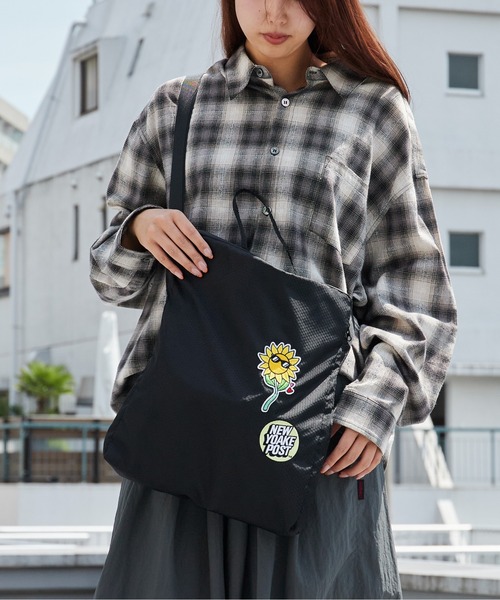 SUBU（スブ）の「SUBU/スブ x NEW YOAKE POST / ニューヨアケポスト アウトドア サンダル スリッポン 刺繍 花柄 ナイロン コーデュロイ ルームシューズ 2026秋冬（スリッポン・メンズ・ブラック/ブラウン・1/2/0/3）」の10枚目の写真