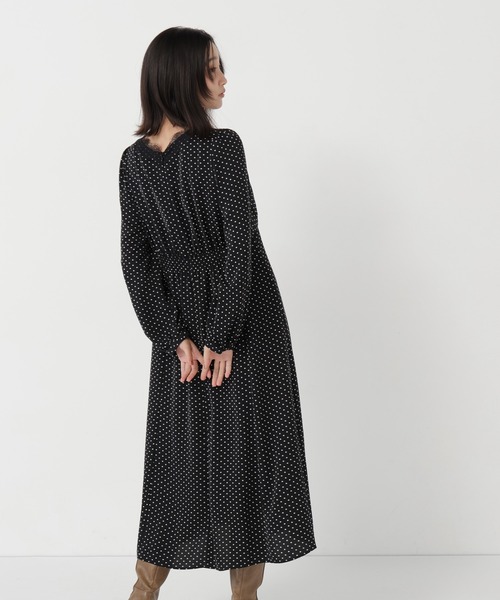 NATURAL BEAUTY BASIC（ナチュラルビューティーベーシック）の「ドットプリントレーストリムワンピース（ワンピース・レディース・ブラック系その他2/ホワイト系その他・FREE）」の6枚目の写真