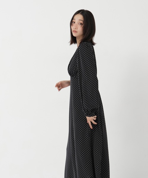 NATURAL BEAUTY BASIC（ナチュラルビューティーベーシック）の「ドットプリントレーストリムワンピース（ワンピース・レディース・ブラック系その他2/ホワイト系その他・FREE）」の8枚目の写真