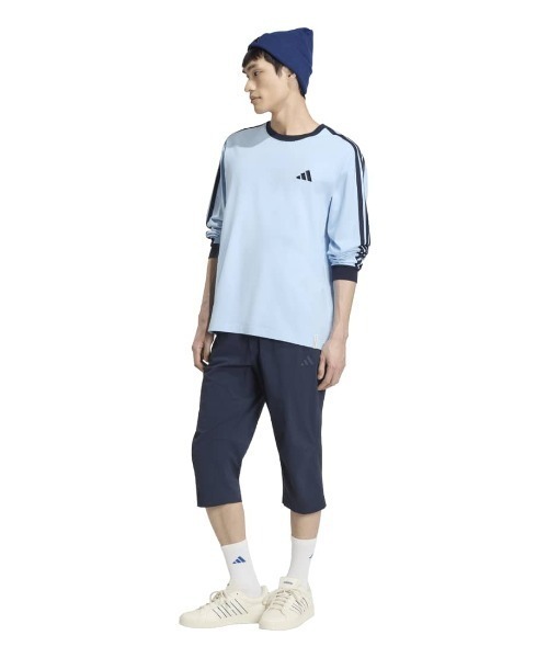 adidas(アディダス)の「アディダス adidas エッセンシャル プラス ルーズフィット スリーストライプス シングルジャージー 長袖Tシャツ(Tシャツ/カットソー・メンズ・サックスブルー/アイボリー・LL/S/M/L/3L)」の4枚目の写真