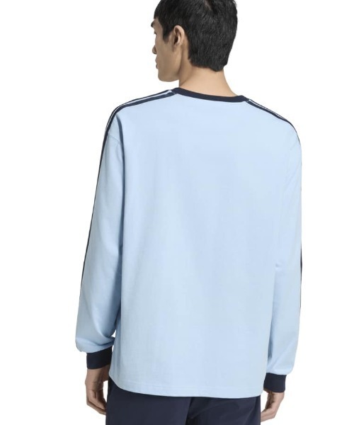 adidas(アディダス)の「アディダス adidas エッセンシャル プラス ルーズフィット スリーストライプス シングルジャージー 長袖Tシャツ(Tシャツ/カットソー・メンズ・サックスブルー/アイボリー・LL/S/M/L/3L)」の3枚目の写真