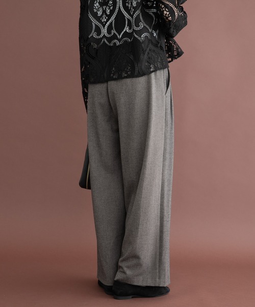 ITEMS URBANRESEARCH(アイテムズ アーバンリサーチ)の「ウールライクイージーパンツ(その他パンツ・レディース・ベージュ/チャコールグレー・FREE)」の13枚目の写真