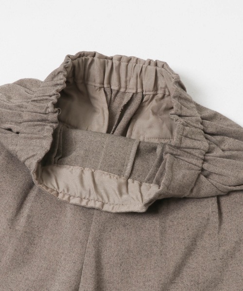 ITEMS URBANRESEARCH(アイテムズ アーバンリサーチ)の「ウールライクイージーパンツ(その他パンツ・レディース・ベージュ/チャコールグレー・FREE)」の21枚目の写真
