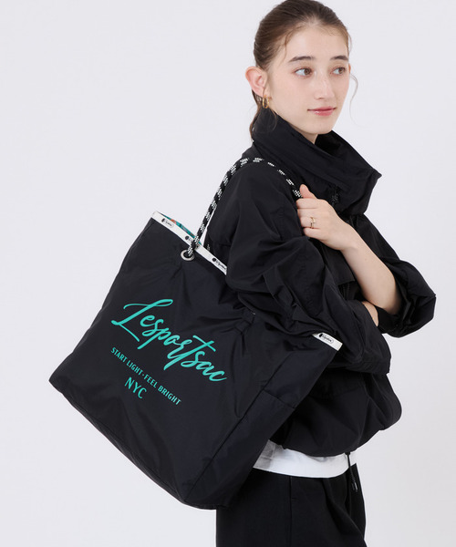 LeSportsac(レスポートサック)の「LARGE 2 WAY TOTE 2ウェイミッドナイトヨガ(トートバッグ・レディース・ブラック・FREE)」の1枚目の写真