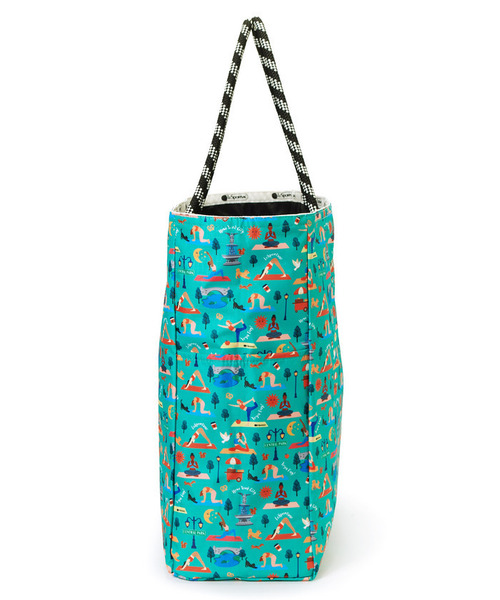 LeSportsac(レスポートサック)の「LARGE 2 WAY TOTE 2ウェイミッドナイトヨガ(トートバッグ・レディース・ブラック・FREE)」の13枚目の写真