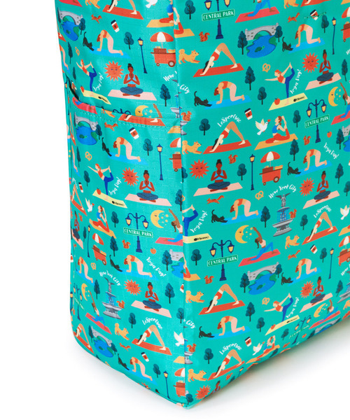 LeSportsac(レスポートサック)の「LARGE 2 WAY TOTE 2ウェイミッドナイトヨガ(トートバッグ・レディース・ブラック・FREE)」の14枚目の写真