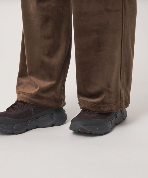UMBRO(アンブロ)の「【別注】<UMBRO>ベロア イージー ワイドパンツ(その他パンツ・メンズ・ブラック/ダークブラウン・M/L)」の19枚目の写真