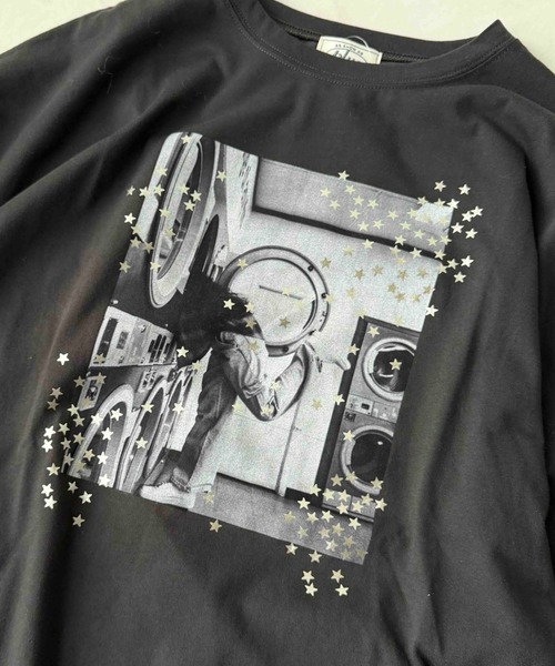 AS KNOW AS plus(アズノゥアズプラス)の「☆オーバーサイズ キラリとフォトプリントロンT【UNISEX ITEM】(Tシャツ/カットソー・レディース・スミクロ/杢グレー/キナリ・FREE)」の9枚目の写真