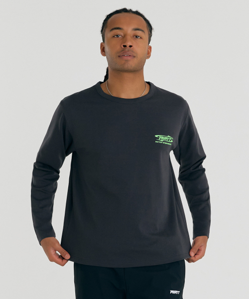 AIRIT(アイリット)の「ルーズフィット ESSENTIALS LS AM1239 GY(Tシャツ/カットソー・メンズ・ダークグレー・X-LARGE/XX-LARGE/XXX-LARGE)」の2枚目の写真